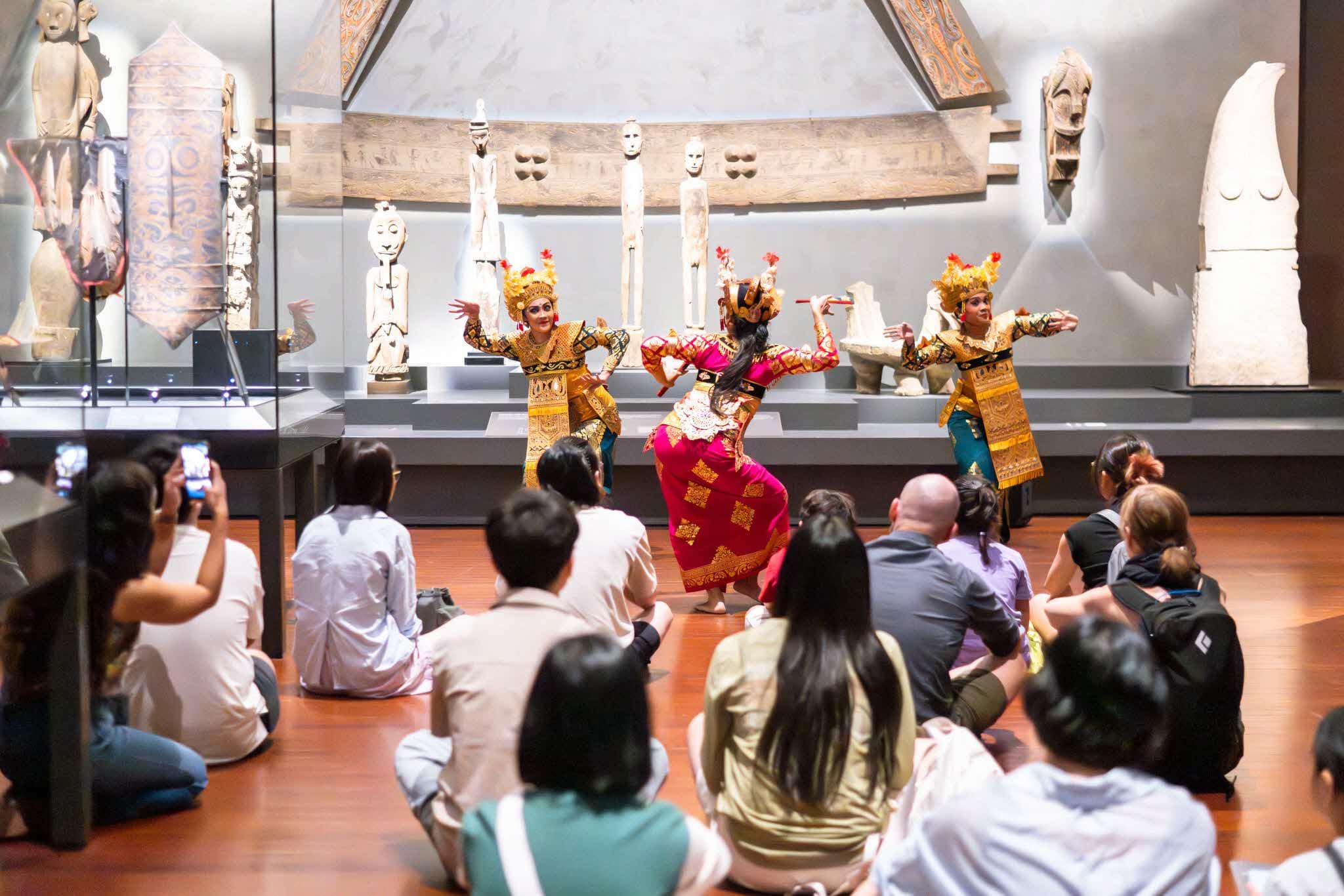 Crossing Cultures at ACM: Roads Less Travelled