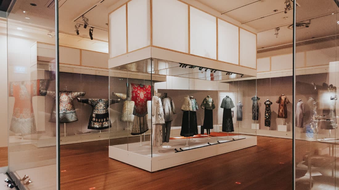 <h1> Fashion Revolution: Chinese Dress from Late Qing to 1976 </h1>