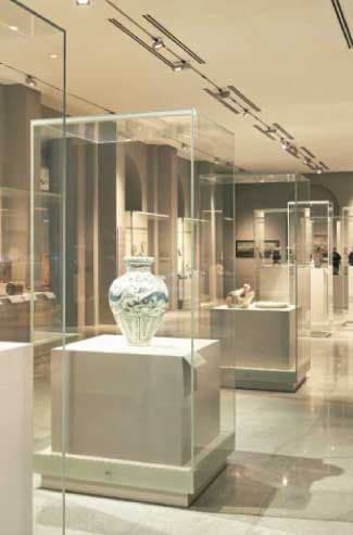 <p>Allie the Virtual Museum Host</p>